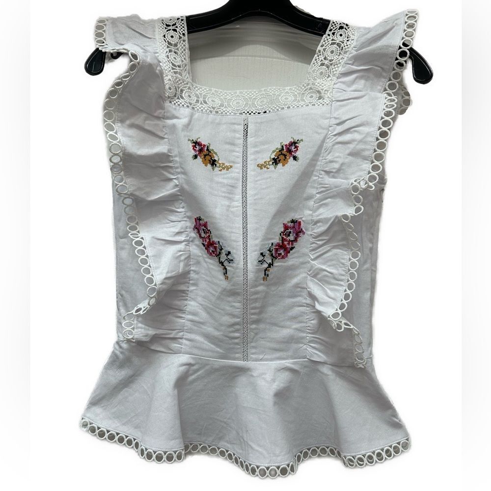 Cliche White Ruffle Cross-stitch Cotton Top Size XS